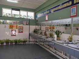 Melalui menu kelas, proses belajar mengajar bisa dilakukan layaknya berada di dalam ruang kelas di sekolah. Smk Baru Miri Lakar Sejarah Rangkul Naib Juara Anugerah 3k Utusan Borneo Online