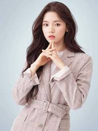 10 Potret Go Bo Gyeol Pemeran Chae Eun Di Arthdal Chronicles Selebriti Aktris Wajah