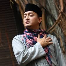 Bisa diceritakan perialanan seorang zacky mirza hingga akhirnya menjadi ustadz? Ustadz Zacky Mirza Home Facebook