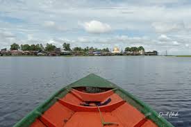 Menikmati Keindahan Danau Jempang Dari Kampung Nelayan Suku Bugis