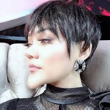 Peranormal sensasional roy kiyoshi menjadi sorotan dari warganet karena tindakan operasi plastik yang sering ia lakukan. Kocak Intip Perubahan 7 Selebriti Indonesia Yang Parodikan Wajah Roy Kiyoshi