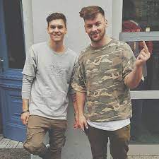 Изучайте релизы ksfreak на discogs. Youtuber Ksfreak Und Krappi Lassen Sich Ein Freundschaftstattoo Stechen Intouch