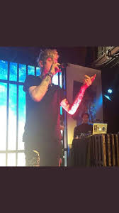 Wait Right Here I Ll Be Back In The Morning Lil Peep Pin By Neen On Lil Peep Lil Peep Beamerboy Music Icon Peeps