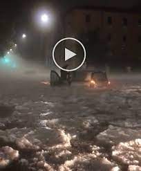 You can save the grandine oggi roma here. Meteo Cronaca Diretta Video Video Shock Roma Vetture Intrappolate Dalla Grandine Notte Da Incubo Ilmeteo It