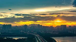 Aku bukanlah seorang pecandu ketinggian, tapi aku adalah seorang yang mencari ketenangan saat dilanda masalah. 25 Kata Kata Tentang Sunrise Yang Kece Untuk Caption Ig 2021 Poskata