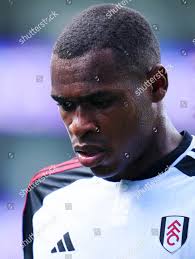 Issa Diop Fulham Foto de stock de contenido editorial