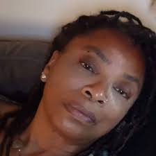 I know it's really old but I bought my self a cd of Afro man and I'm  pissing my self laughing 😆😘