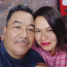 Queremos felicitar a todos los 🧔‍💙 papás de la familia #JDO, por ser los  pilares fundamentales de esta empresa. Pero también queremos felicitar a  todos los padres de nuestra comunidad, por expresar