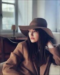 21 Perfekt Frisuren Von Danla Bilic Trend Bob Frisuren 2019 Fotografcilik Unluler Portre