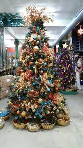 Pin By Cheryl Hallett On Christmas Shop Windows Christmas Shop Window Holiday Decor Holiday