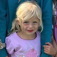 Fundraiser for Sarah Holbrook by Melissa Helkenn : Karissa's Fight With  Cancer