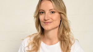 Gegen Brustkrebs: Schauspielerin Vanessa Eichholz im Interview