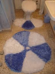 Http Pinarorgumodaevi Blogspot Com 2013 08 Sakall Iple Orulen Paspas Ve Banyo Takm Html Paspas Banyo Kirlent