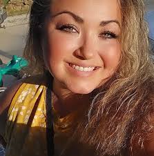 Amanda Kinney updated her cover photo.