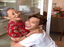 Sean lee jia ern is a instagram star from malaysia. Sweet Teruk Cara Sean Lje Layan Neneknya Hot Fm