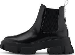 It shoots nails from your finger a tusk is a small, annoying creature, usually in politics who has been promoted far above his/her level. Steve Madden Chelsea Boots Tusk Schwarz Gortz 32255801