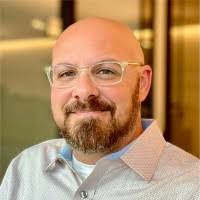 Eric Halpern's Instagram, Twitter & Facebook