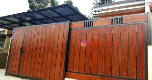 Pagar rumah minimalis tipe 36 berguna sebagai pembatas rumah anda dari jalan dan area lain di depan rumah. Pagar Minimalis Galvalum Dengan Motif Kayu Grc Lisplang Di Cipinang Bogor Jual Kanopi Termurah 08125227383