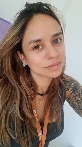 Luna Escobar en Español