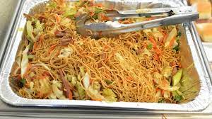 Noodles Cinesi Saltati Nel Wok Con Maiale E Verdure Cibo Cinese Cucina Cinese Ricette Cucina Cinese Chow Mein