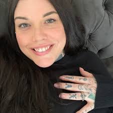 Danielle Scheible's Instagram, Twitter & Facebook