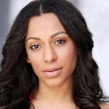 Amazon.com: Wanderlust: For the Young, Broke Professional: Because  traveling should not just be a luxury for the rich: 9781496962522: Mathis,  Deidre N.: Libros