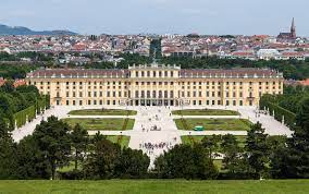 Reviews of hb1 schönbrunn budget & design. Datei Schloss Schonbrunn Wien 2014 Zuschnitt 2 Jpg Wikipedia