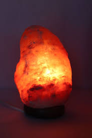 Biova Salzlampe Salzkristall Lampe Salzleuchte 2 5 3 5 Kg Salzgrotten Relax Salzlampe Salzkristalle Lampe