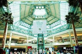 Grand Court At The Gardens Mall Interactive Stations Garden Mall Family Friendly Event
