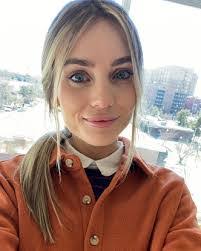 Danielle Glazer's Instagram, Twitter & Facebook