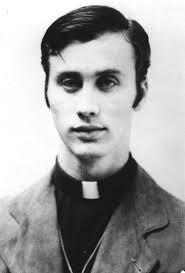 ADRIAN RAVAROUR : Interview