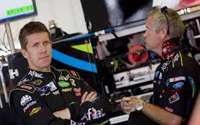 Carl edwards is enjoying life away from the racetrack and the retired nascar driver isn't planning on returning to racing. Nascar Carl Edwards Explains Decision To Stay With Roush Fenway Sort Of