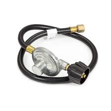 The regulator features an indicator that changes color to alert you when your propane tank has been depleted and needs refilling. Lp Bbq Regulator Liquid Propane Hose 3 8 Universal Reghose Thegrillfather Com