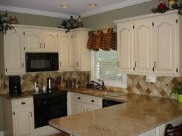 An Updated Mocha Glazed Kitchen Cabinet Paint Softer Tan By Sherwin Williams Glaze Mocha B Kitchen Cabinetry Design Comfortable Kitchen Glazed Kitchen Cabinets