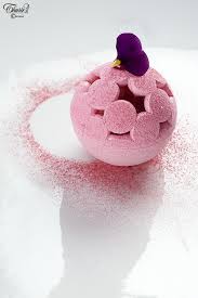 Vacherin Framboise Glace Miso Recette De Kei Kobayashi Thuries Gastronomie Magazine N 268 Avril 2015 Dessert Gourmand Gastronomie Desserts Fantaisie