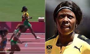 He brought out his number one debut solo album in 1972 and has since released a total of 14 albums. P7sqncmvjxgqem