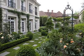 Garden Ideas Paul Bangay South Yarra Garden Design Luxury Garden Small Garden Design