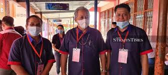 Bekas ketua menteri sabah, datuk seri salleh said keruak antara nama disebut bakal memimpin negeri itu selepas menang dengan majoriti 4,298, malam tadi. Anifah Against 4 In Bongawan Salleh Said Keruak Battles 2 For Usukan