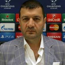 Ahmet nur çebi'nin yönetim kurulu listesinde yer alan erdal torunoğulları, siyah beyazlı taraftarlar tarafından merakla. Erdal Torunogullari Kimdir Erdal Torunogullari Hayati Ve Biyografisi