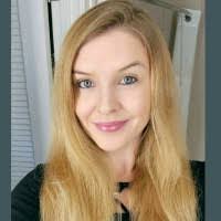 Natalie Tucker's Instagram, Twitter & Facebook