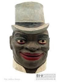 Entrez dans le vestiaire en maille de molli et faites vos achats en ligne dès maintenant. Mollikopf Neger Maskenmuseum Alemannische Larvenfreunde