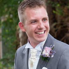 I'm incredibly excited to be able to announce that I'll be joining easyJet  as a Second Officer.