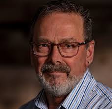 Paul Castle's Instagram, Twitter & Facebook