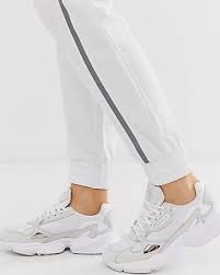 Wir führen exklusive adidas modelle aus der neuen kollektion, lassen sie sich inspirieren. Adidas Originals Schuhe Fur Damen Sale Bis Zu 67 Stylight