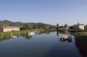 Battaglia lies at the easternmost edge of the. Battaglia Terme La Conca Di Navigazione Bilder Und Fotos Aus Battaglia Terme 550x361 Autore Giorgio Ferrato