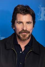 His mother was a circus performer and his father, who was born in south africa, was a commercial pilot. Christian Bale Wikipedia