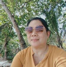 Cristina Macaraig's Instagram, Twitter & Facebook