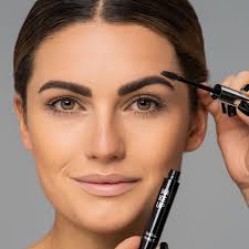 Nothing great eyebrows can't fix. 😉 With Make up Factory's Eyebrow Fixing  Gel your eyebrows will always be styled perfectly. 😍