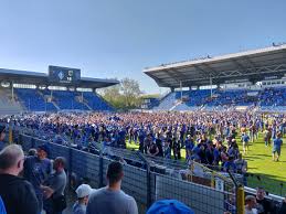 Detailed info on squad, results, tables, goals scored, goals conceded, clean sheets, btts, over 2.5, and more. Datei Aufstieg Des Sv Waldhof Mannheim In Die 3 Liga Am 20 April 2019 Jpg Wikipedia