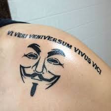 Pin By Sofia Frayle On Nerdy Shit V For Vendetta Tattoo Vendetta Tattoo V Tattoo
